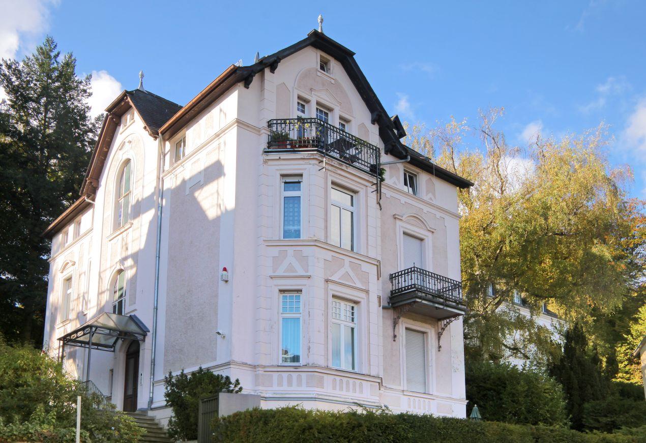 Historischer Altbau in Hanglage in Heidelberg, typisches Objekt zur Bewertung durch Immobiliengutachter Heidelberg