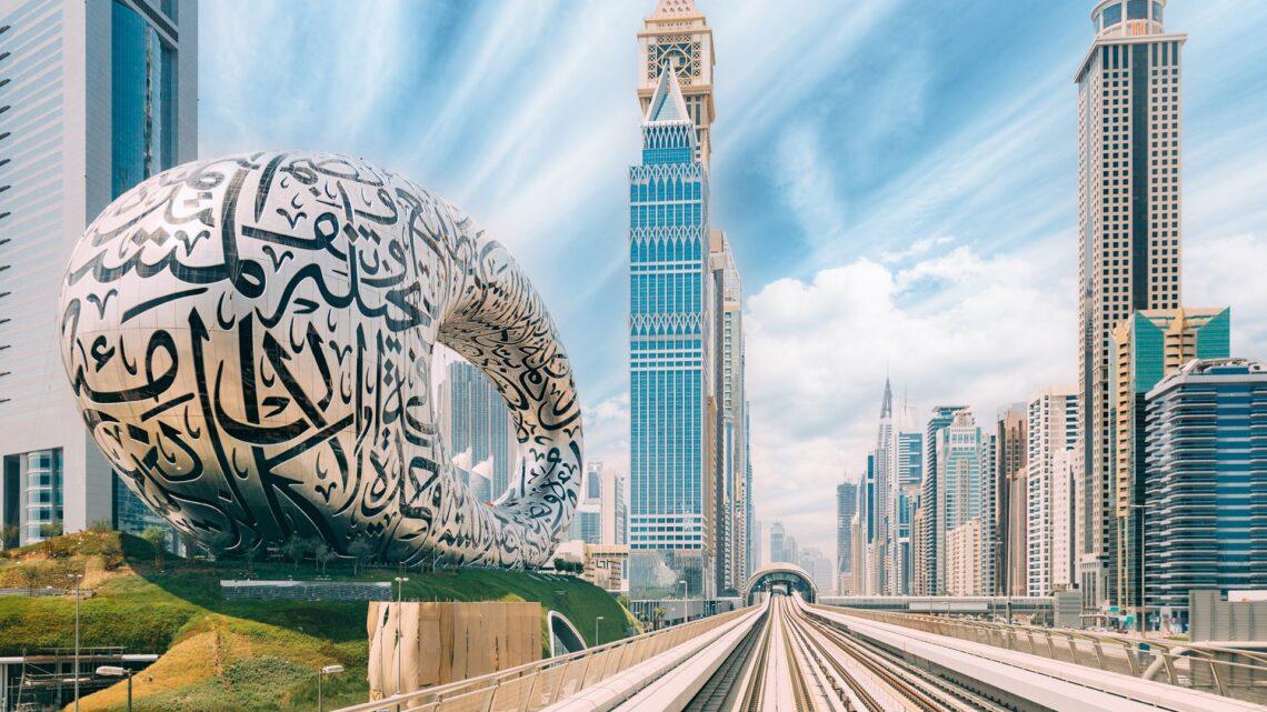 Moderne Skyline mit Museum in Dubai | deutscher Immobilienmakler Dubai